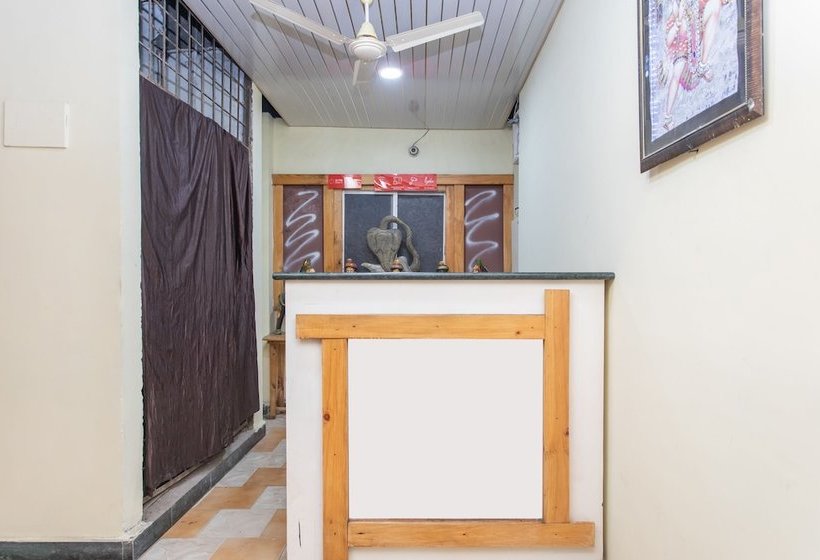 Oyo 24109 Hotel Santushti