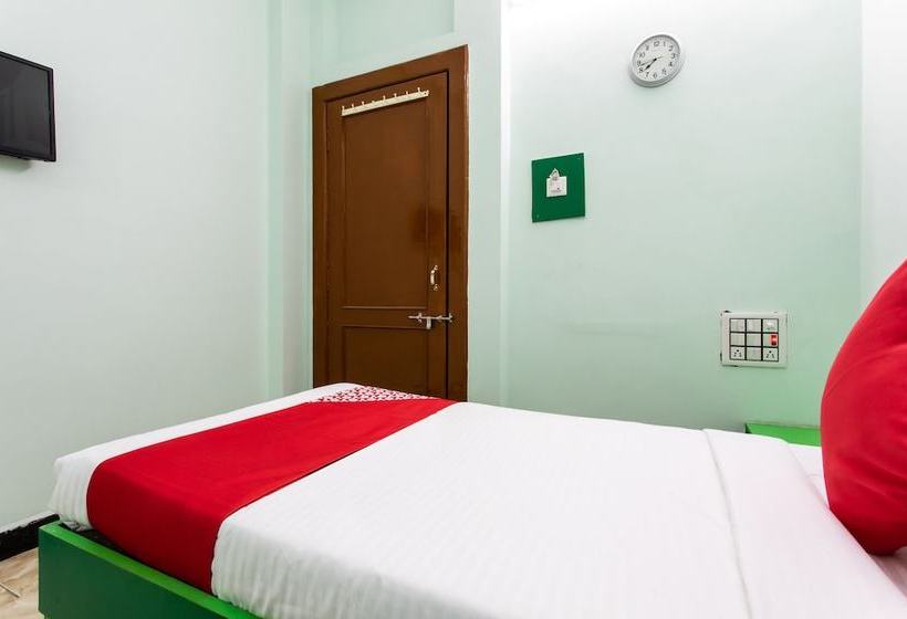 Oyo 24109 Hotel Santushti