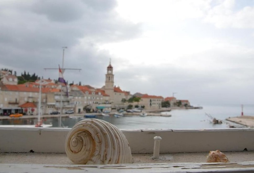 פנסיון Castel Nonna Franka