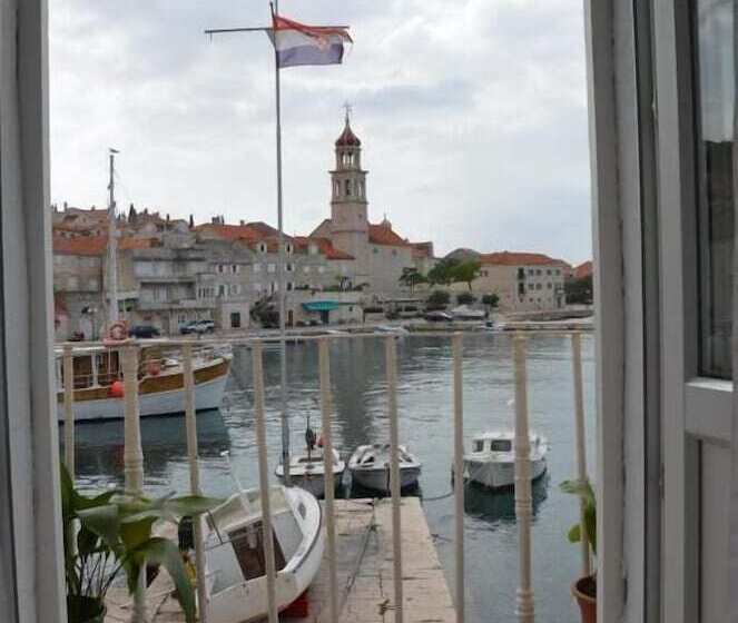 פנסיון Castel Nonna Franka