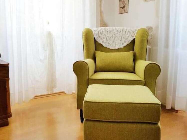 פנסיון Castel Nonna Franka