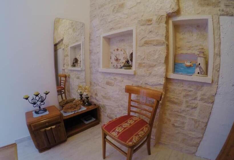 פנסיון Castel Nonna Franka