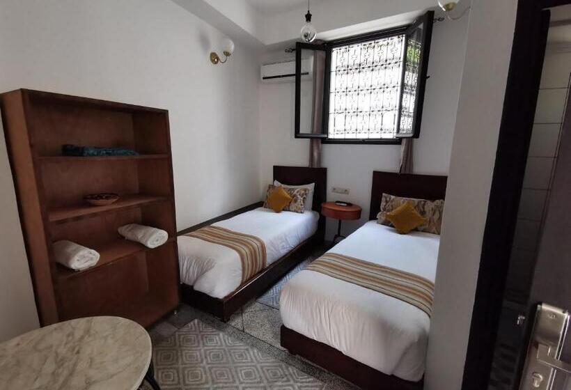 膳宿费 Cine House