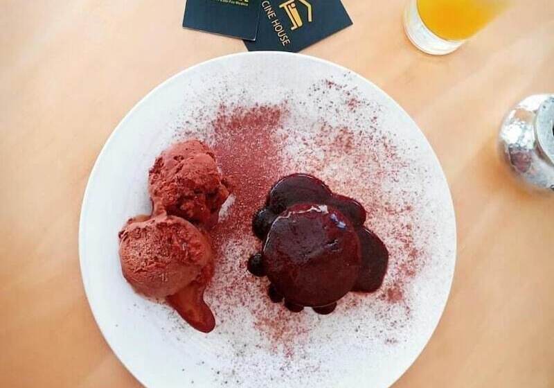 膳宿费 Cine House