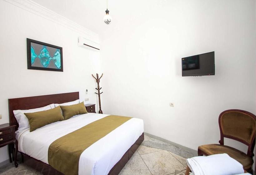 膳宿费 Cine House