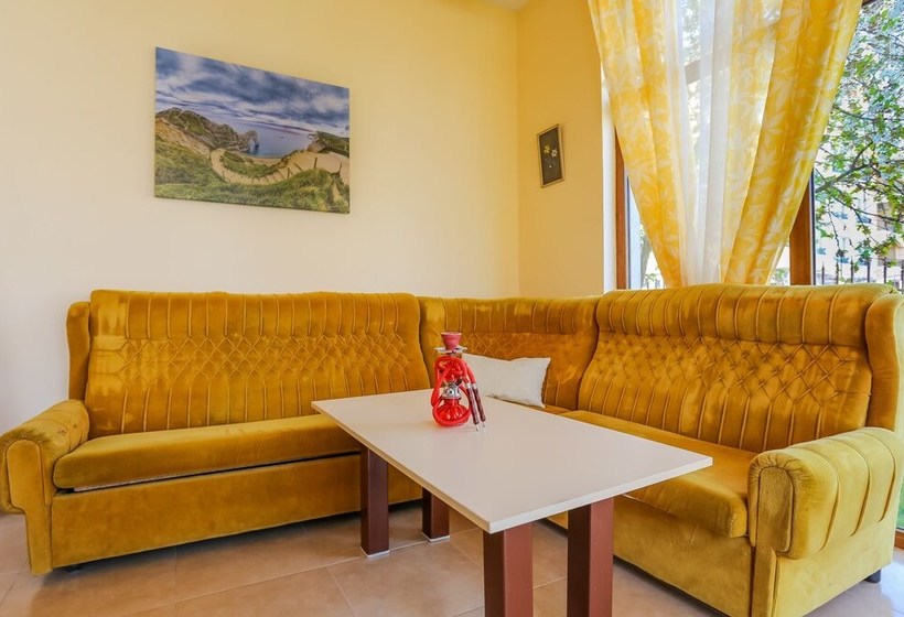 膳宿费 Dafinka Guest House