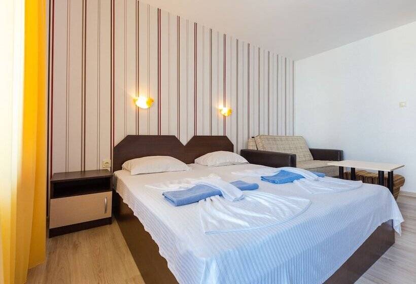 膳宿费 Dafinka Guest House