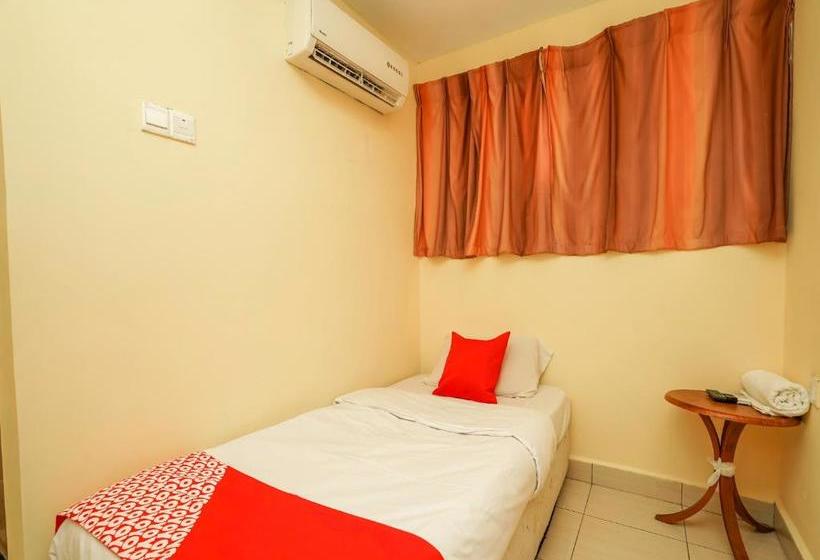 Q On Hotel By Oyo Rooms