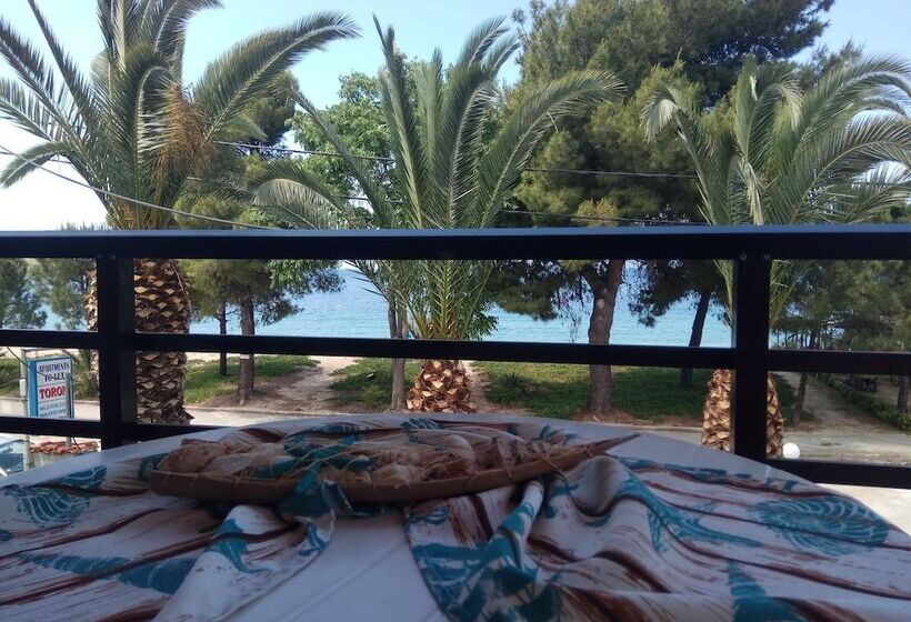 Toroni Apartments