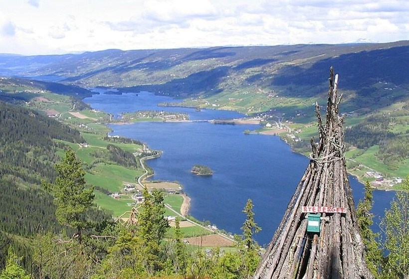 Valdres Fjellhotell. Hovda