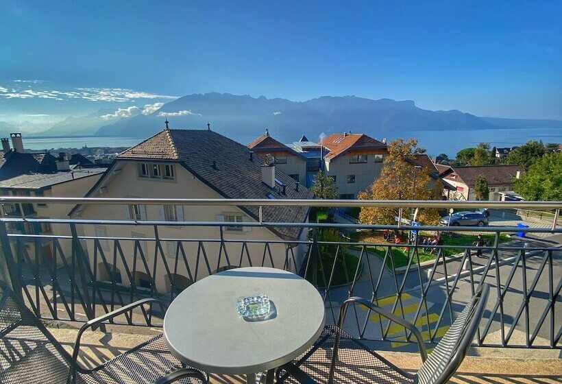 Châtonneyre Hotel & Restaurant