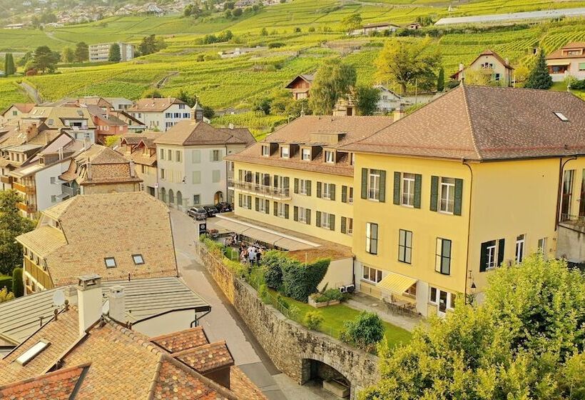 Châtonneyre Hotel & Restaurant