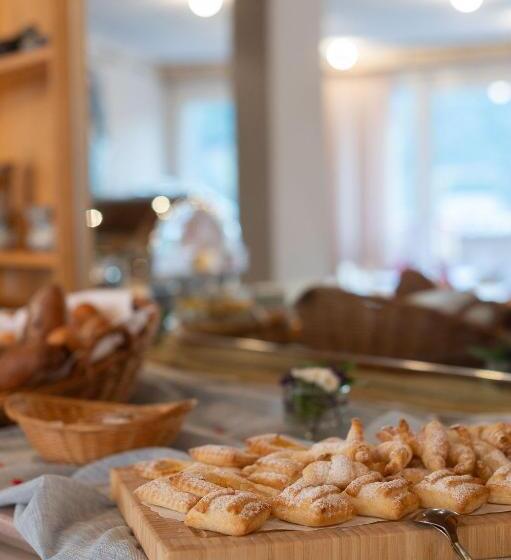 בית מלון כפרי Alex