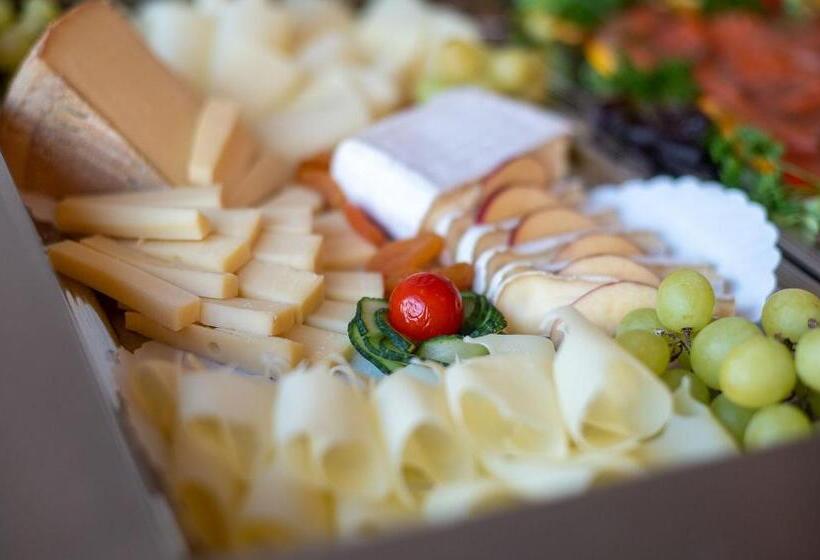 בית מלון כפרי Alex