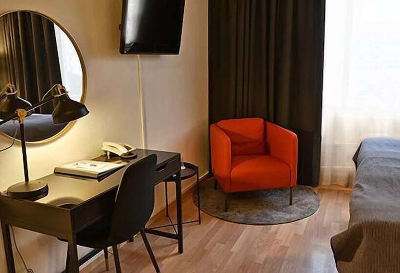 ホテル Amadeus By First