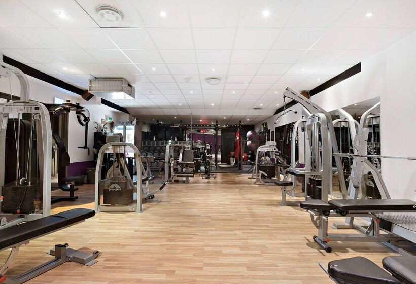 فندق Best Western Plaza