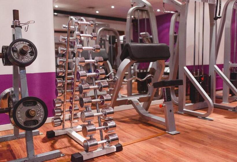 فندق Best Western Plaza