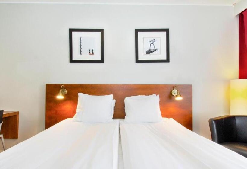 فندق Best Western Plaza