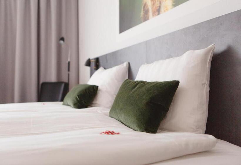 فندق Best Western Plaza