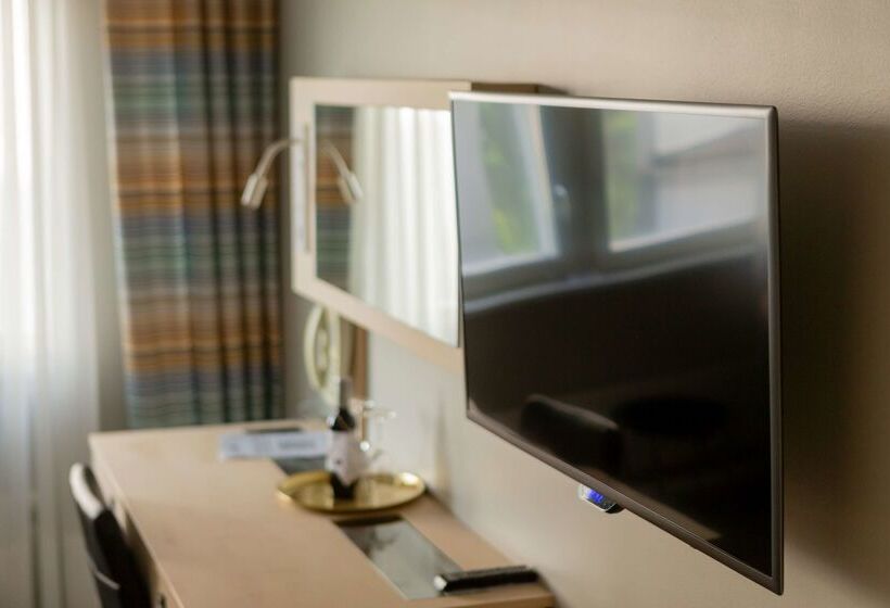 ホテル Best Western Plus John Bauer