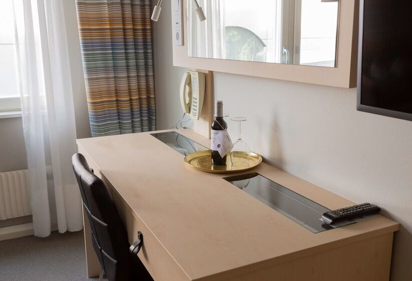 ホテル Best Western Plus John Bauer