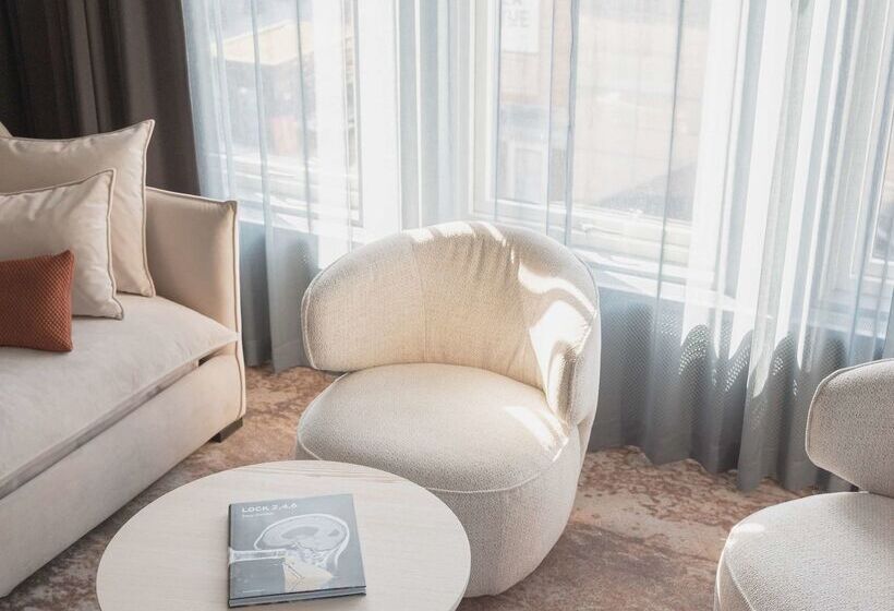 ホテル Best Western Plus John Bauer