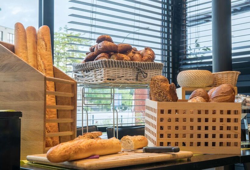 בית מלון כפרי Hôtel Rallye & Entrées Aux Bains De La Gruyère