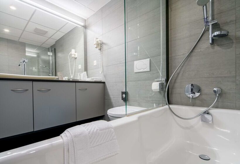 בית מלון כפרי Hôtel Rallye & Entrées Aux Bains De La Gruyère