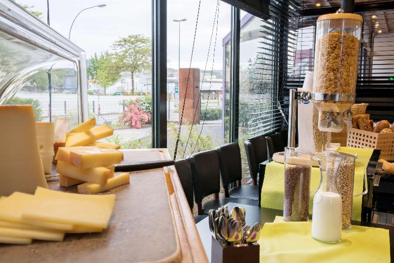 בית מלון כפרי Hôtel Rallye & Entrées Aux Bains De La Gruyère