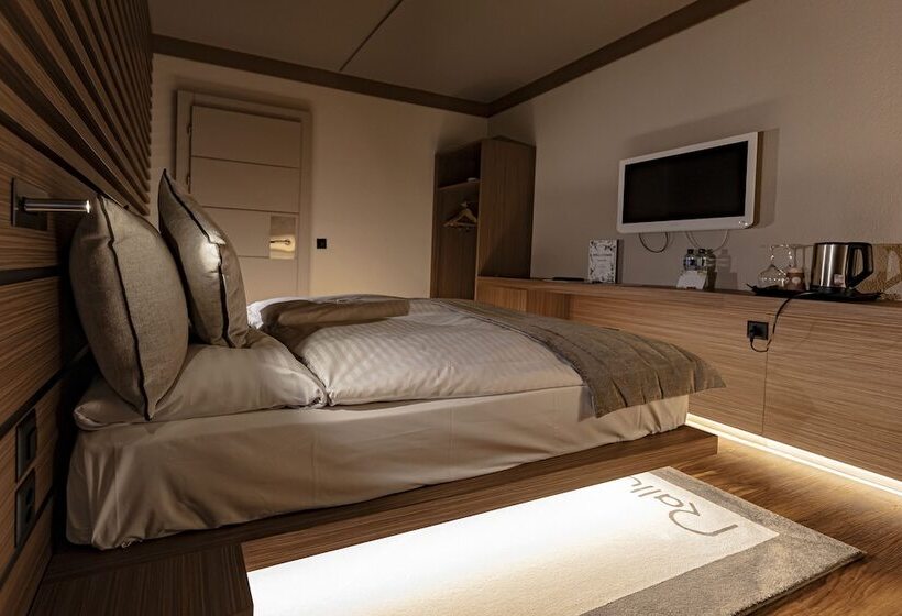 בית מלון כפרי Hôtel Rallye & Entrées Aux Bains De La Gruyère