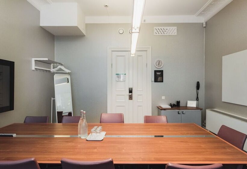 Clarion Collection Hotel Plaza