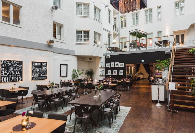 Clarion Collection Hotel Plaza