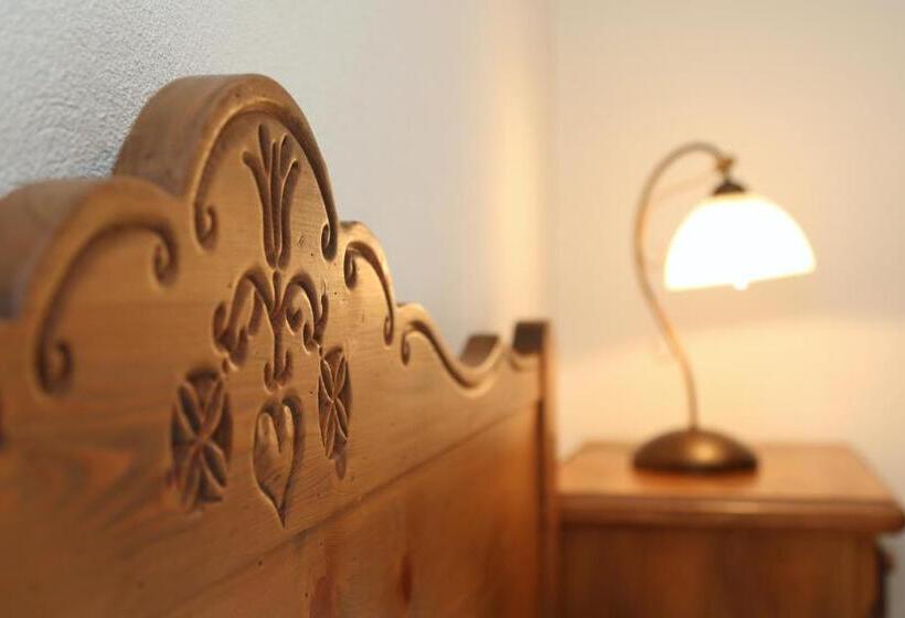 ホテル Crystal Interlaken