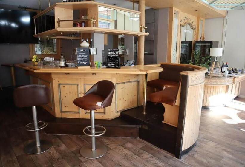 Grichting Hotel & Serviced Apartments