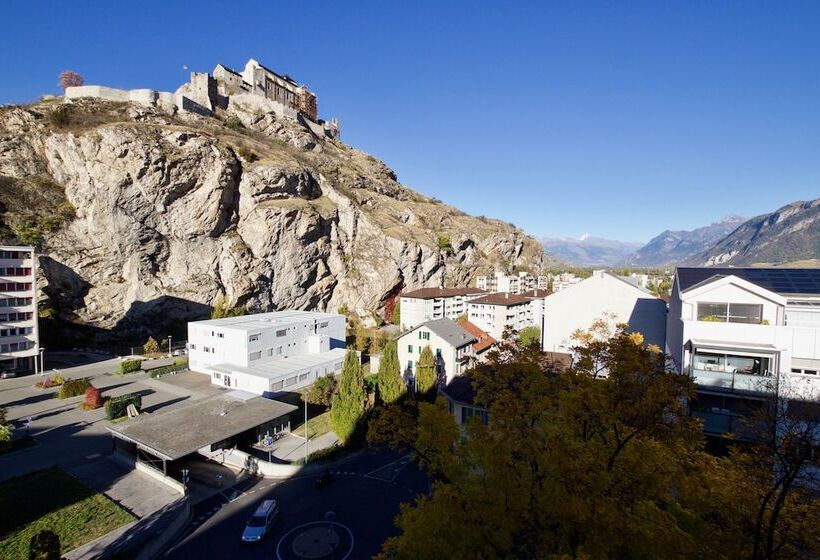 Отель Hôtel Du Rhône