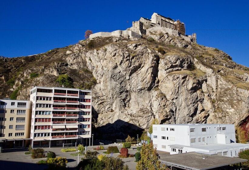 Отель Hôtel Du Rhône