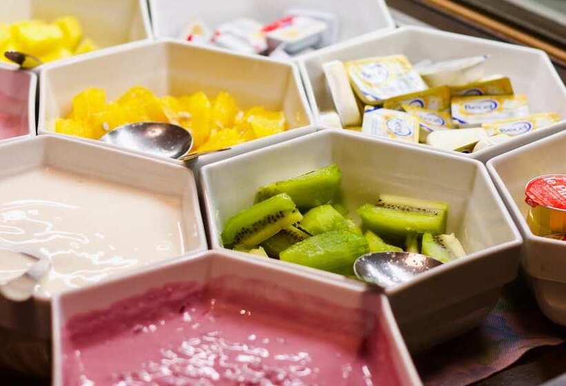 Отель Hôtel Du Rhône