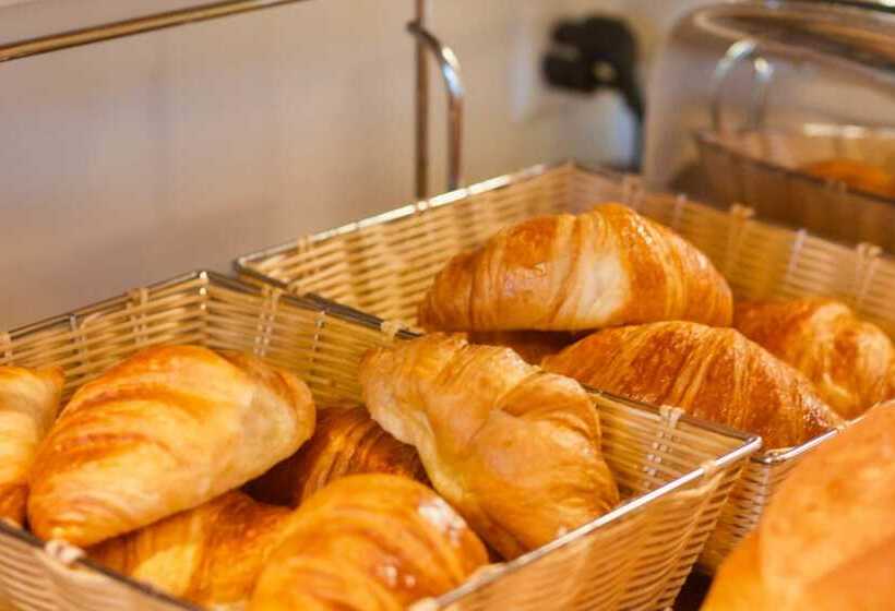 Отель Hôtel Du Rhône