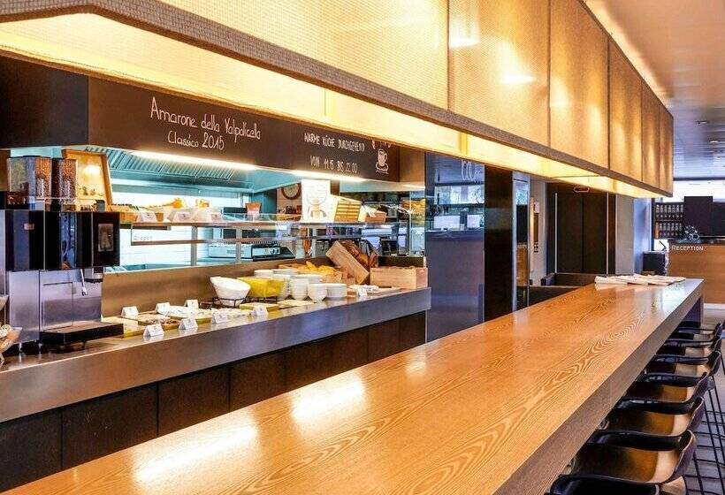 Hotel Ibis Zurich Adliswil