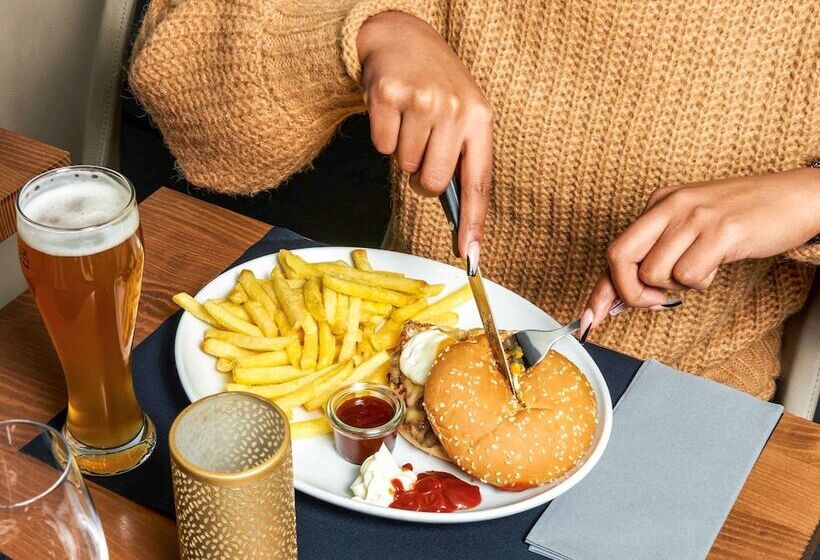 Otel Ibis Zurich Adliswil