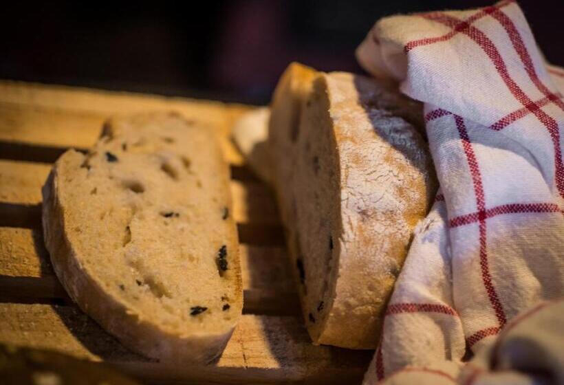 בית מלון כפרי L Hulingen