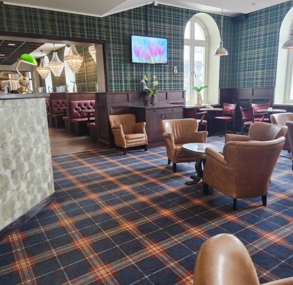 Vänerport Stadshotell I Mariestad