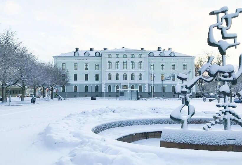Vänerport Stadshotell I Mariestad