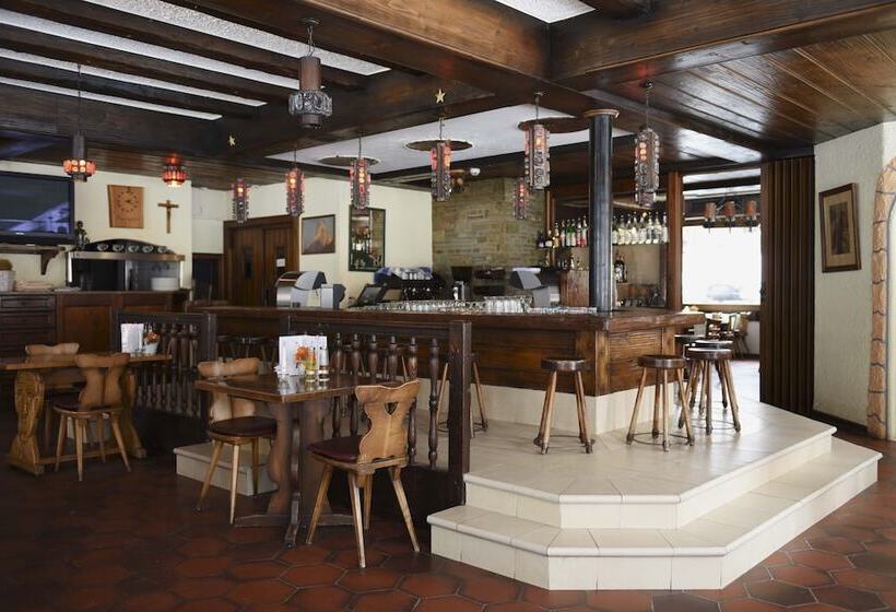 ホテル Matterhorn Inn