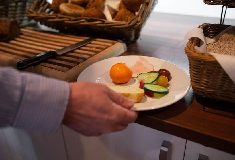 Отель Ronnebybrunn