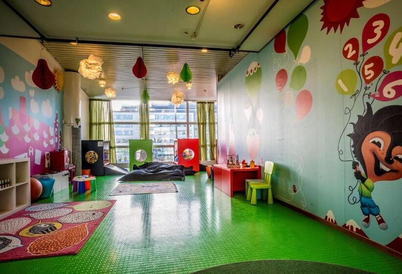 فندق Scandic Södra Kajen