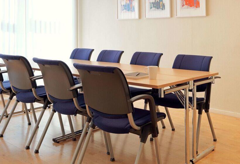 ホテル Scandic Backadal