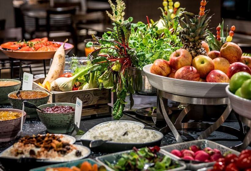 ホテル Scandic Backadal