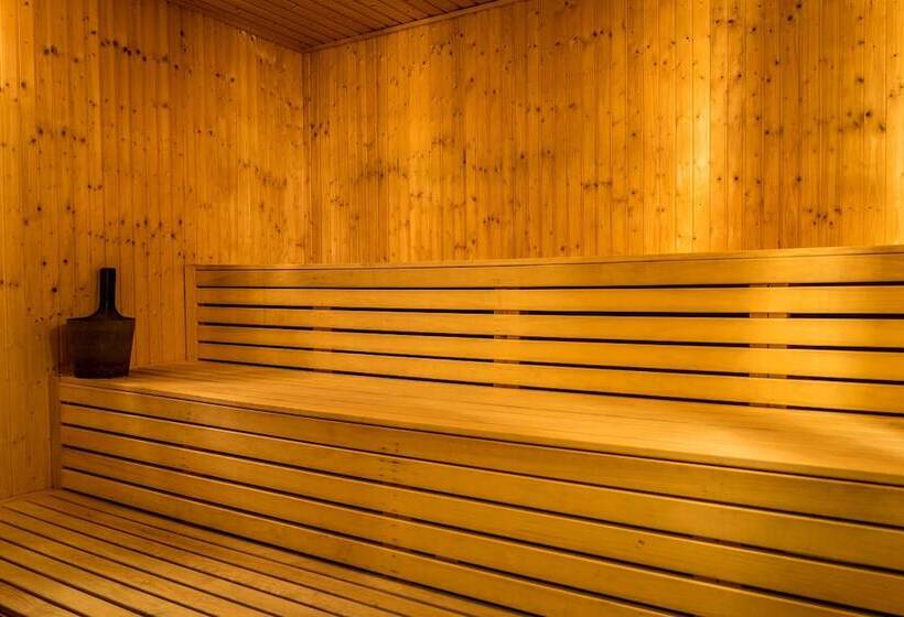 ホテル Scandic Backadal