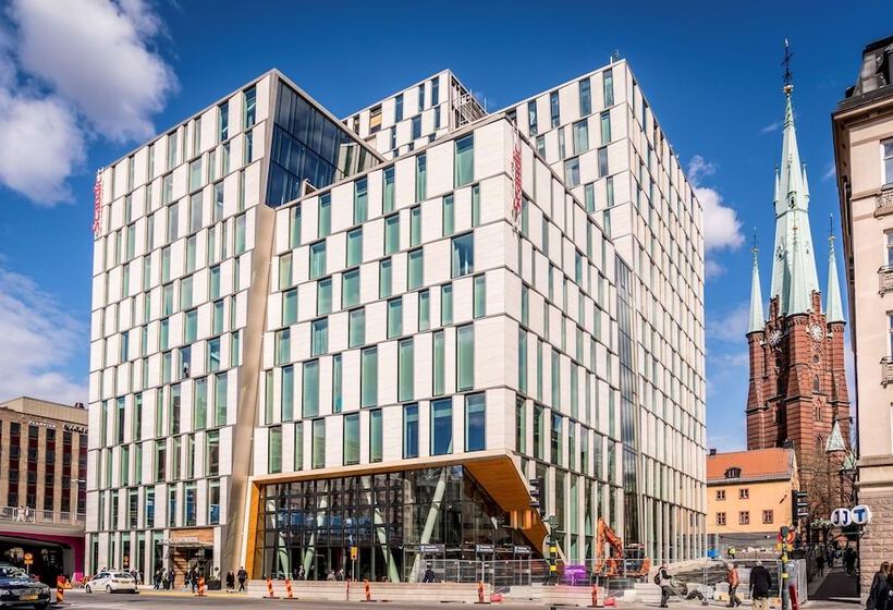 בית מלון כפרי Scandic Continental